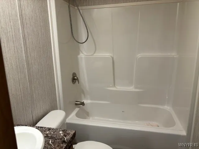 $250,000 | 11156 Weaver Road, Delevan, NY 14042