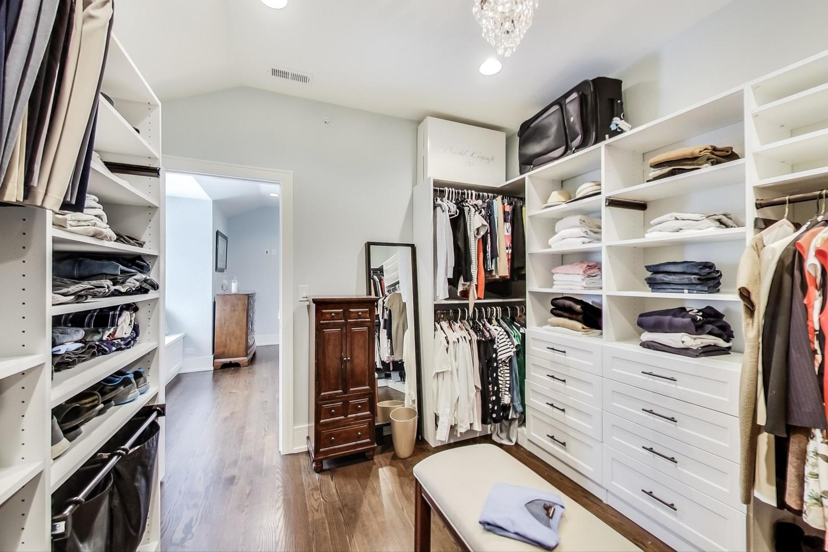 2415 Illinois Road Northbrook, IL 60062 - Photo 22 of 42 Gallery Image 22