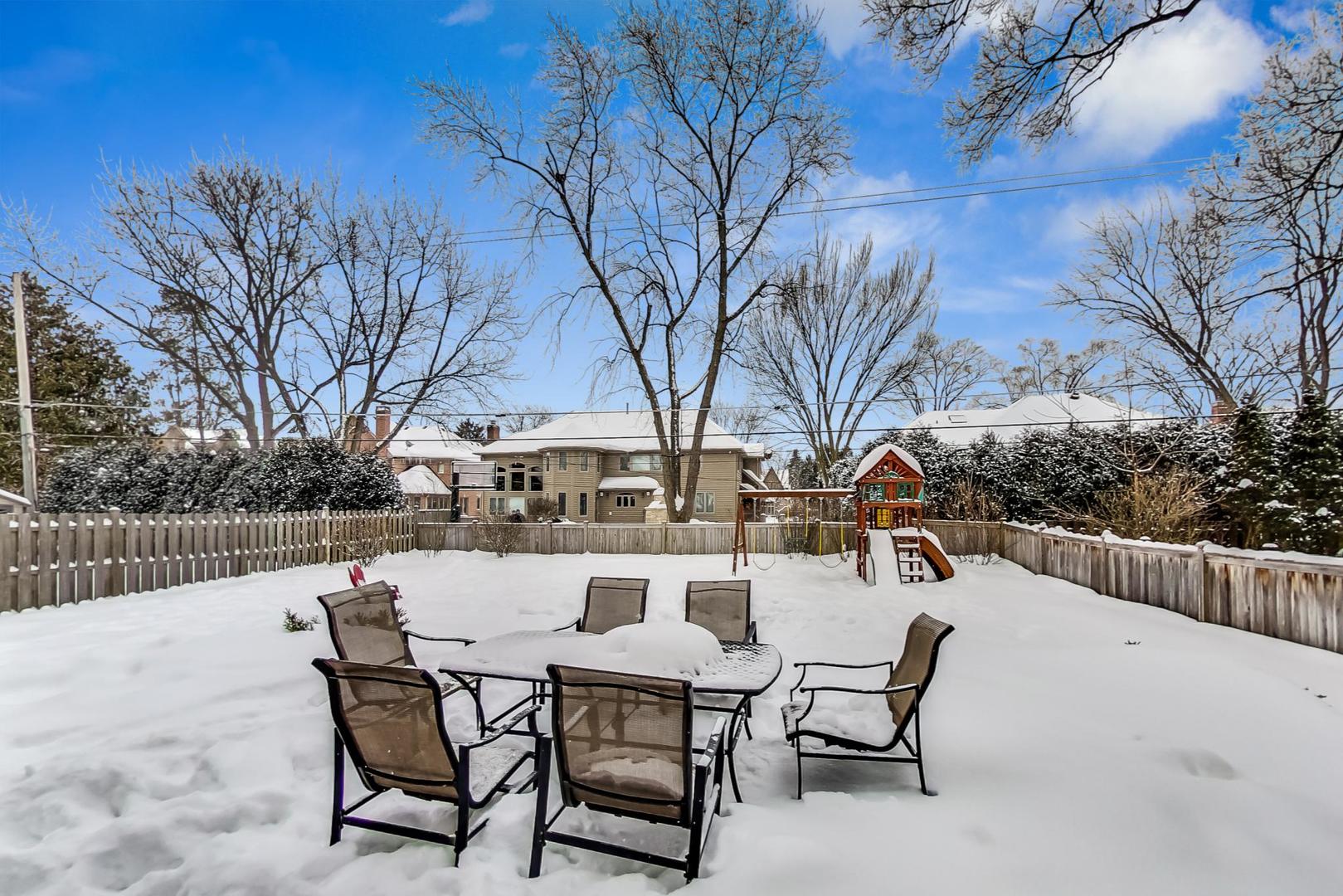 2415 Illinois Road Northbrook, IL 60062 - Photo 40 of 42 Gallery Image 40
