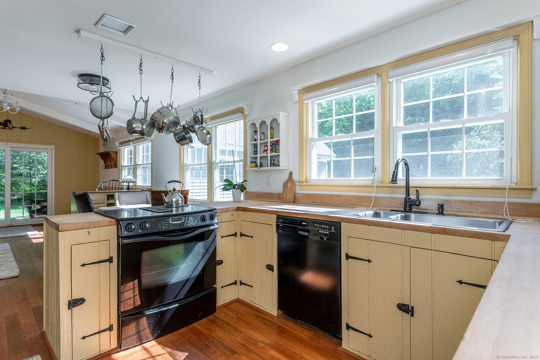 286 South Street Roxbury, CT 06783 - Photo 7 of 36 a kitchen with a stove sink and window