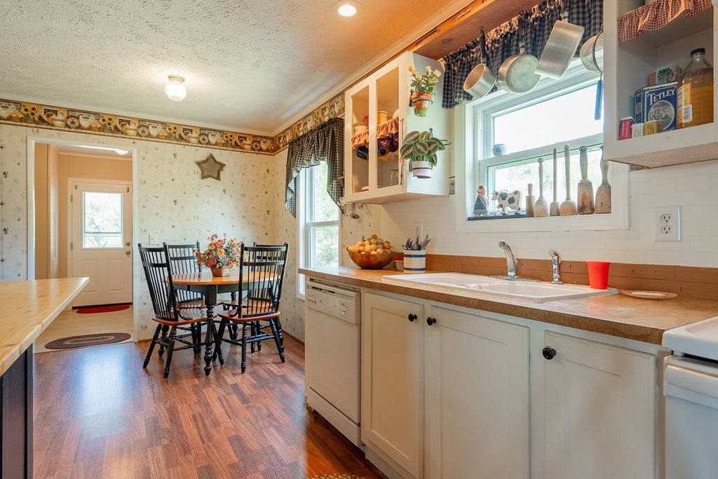 398 Blake Road Marion, VA 24354 - Photo 10 of 59 Gallery Image 10