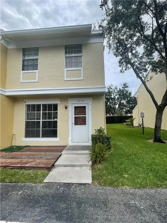 $2,500 | 2896 Edgehill Lane, Unit 2896, Cooper City, FL 33026