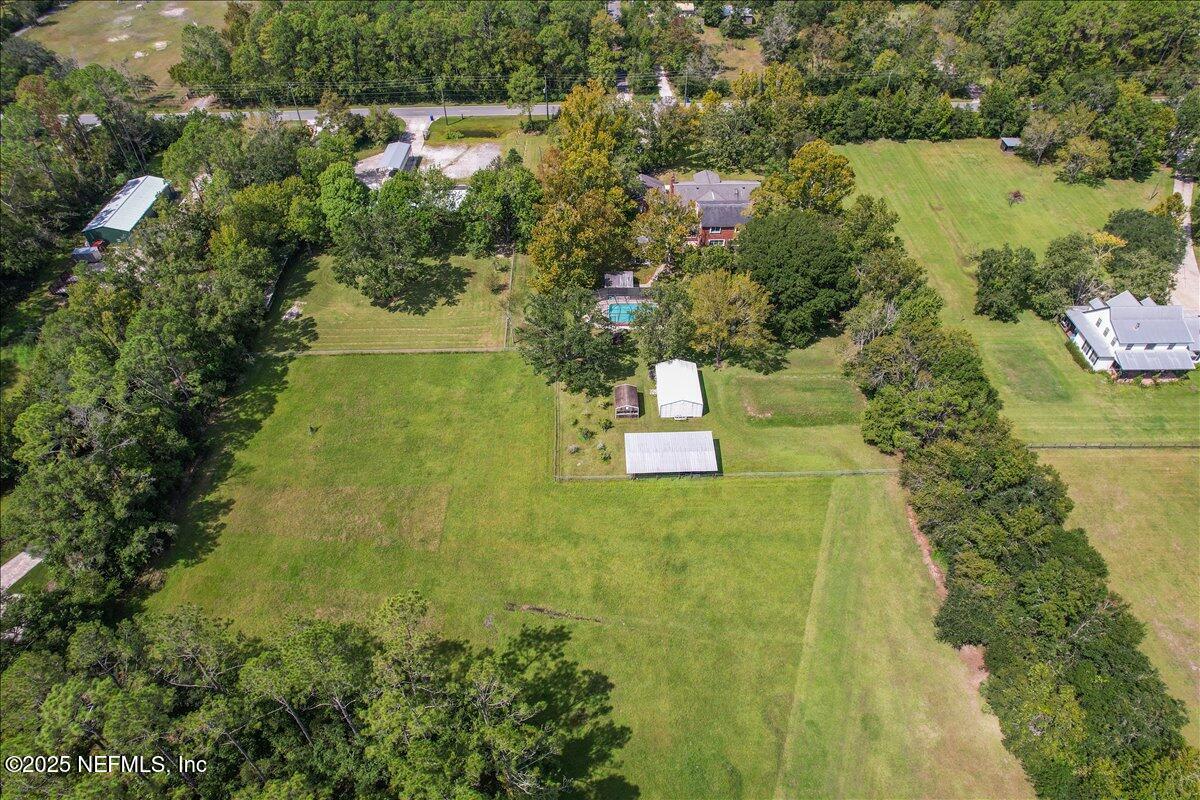 2634 Joe Ashton Road St. Augustine, FL 32092 - Photo 6 of 49 a view of a garden