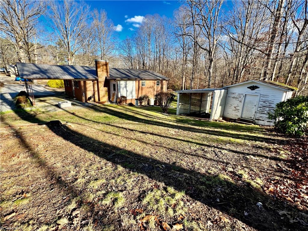 401 Lilly Street Troy, NC 27371 - Photo 4 of 21