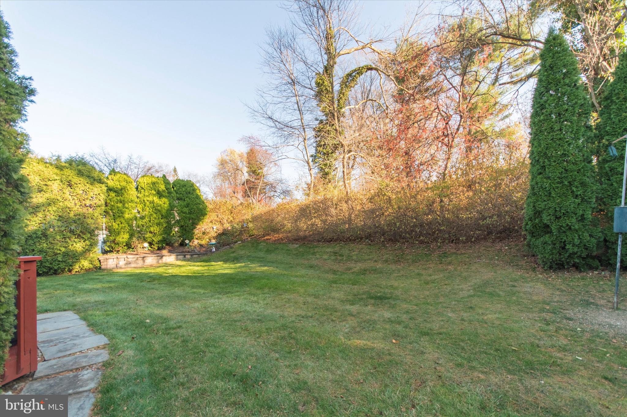127 Brookside Road Newtown Square, PA 19073 - Photo 5 of 27