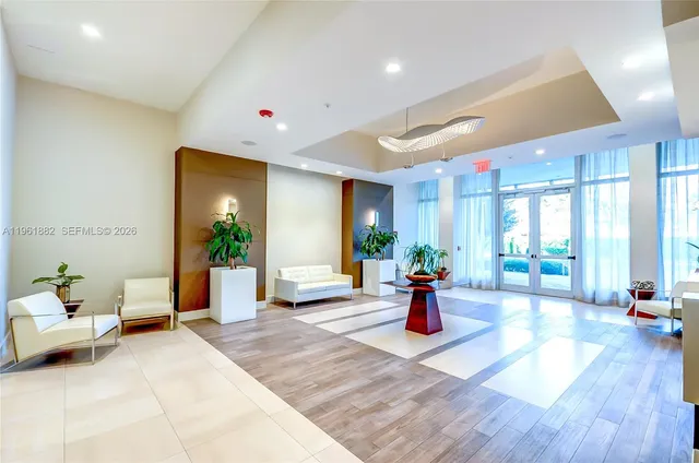 $2,400 | 7661 Northwest 107th Avenue, Unit 506, Doral, FL 33178