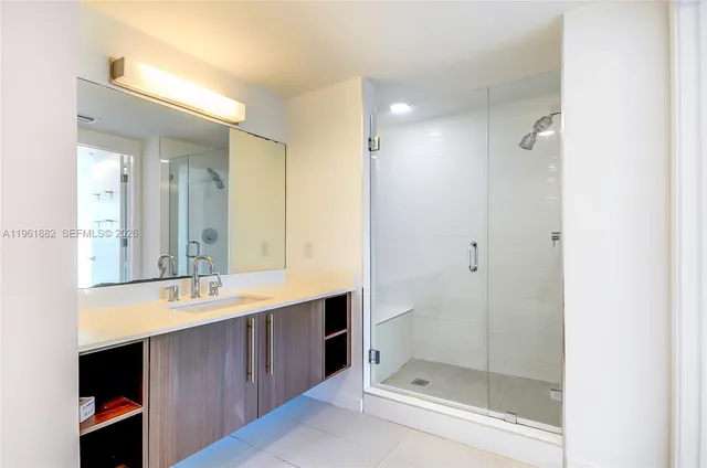 $2,400 | 7661 Northwest 107th Avenue, Unit 506, Doral, FL 33178