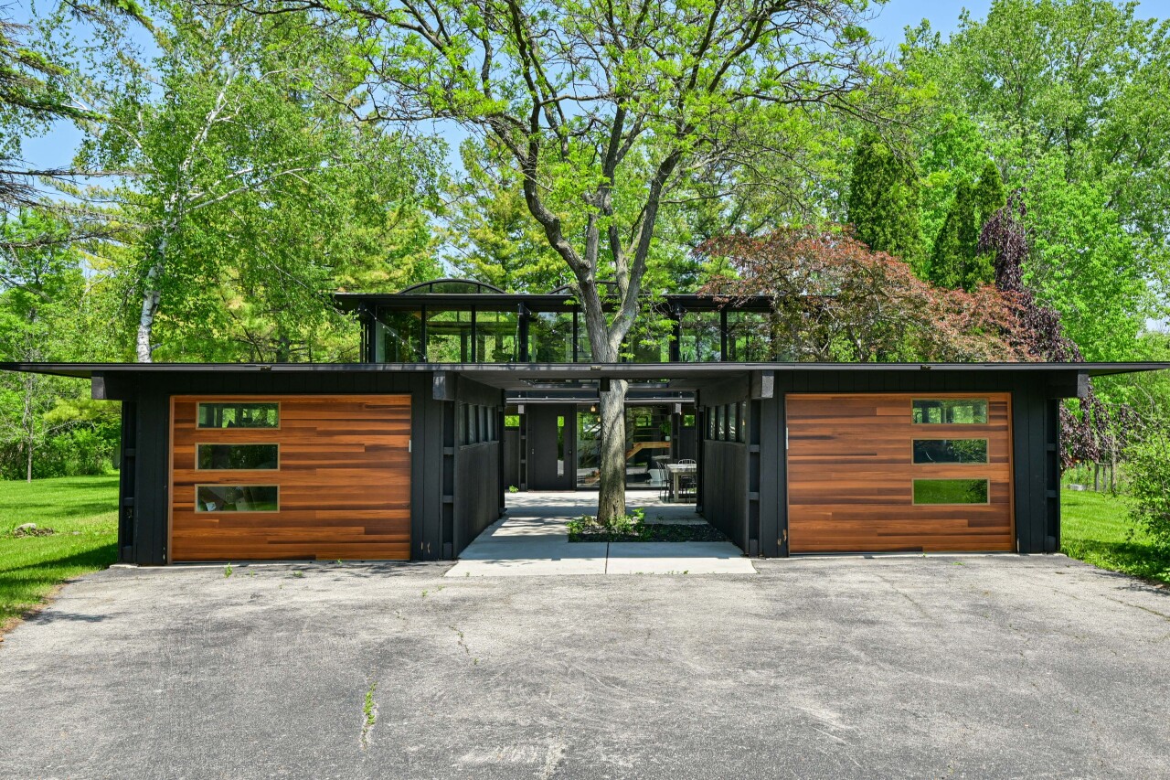 9470 North Sleepy Hollow Road Bayside, WI 53217 - Photo 1 of 49 Welcome Home!