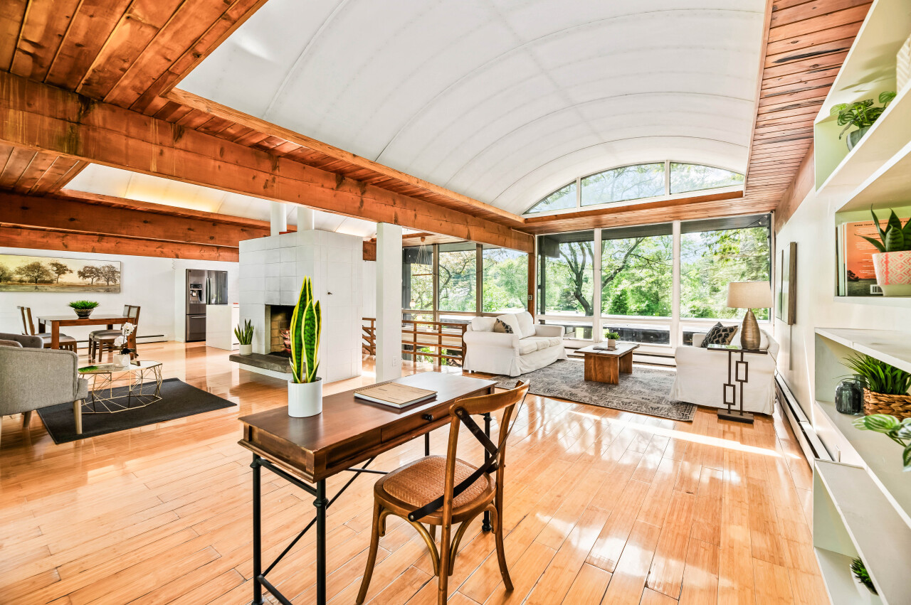 9470 North Sleepy Hollow Road Bayside, WI 53217 - Photo 12 of 49 Great Celings