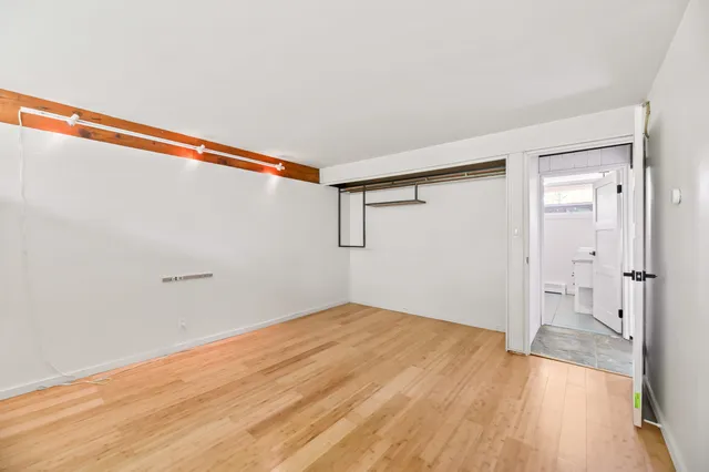 $619,900 | 9470 North Sleepy Hollow Road, Bayside, WI 53217