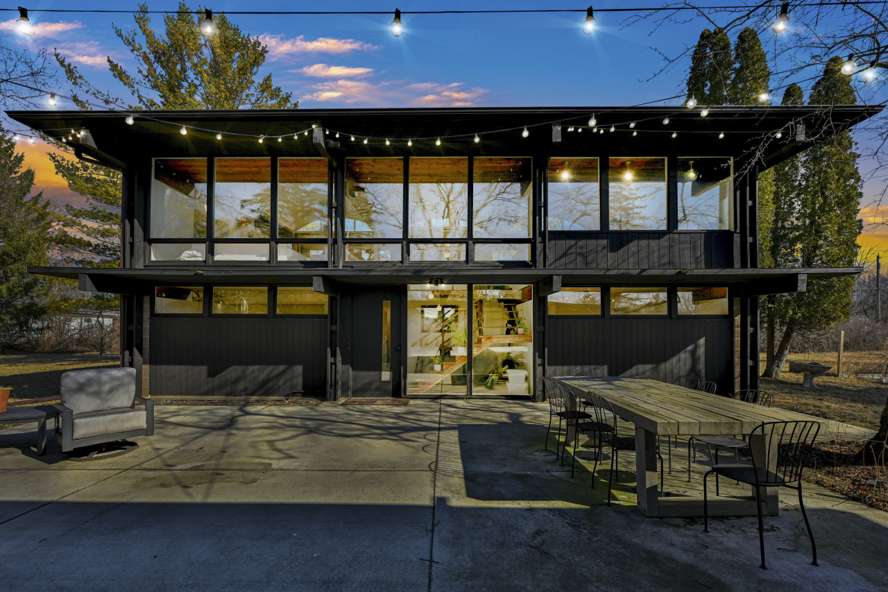 9470 North Sleepy Hollow Road Bayside, WI 53217 - Photo 38 of 49 Beautiful private lot