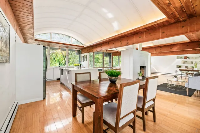 $619,900 | 9470 North Sleepy Hollow Road, Bayside, WI 53217