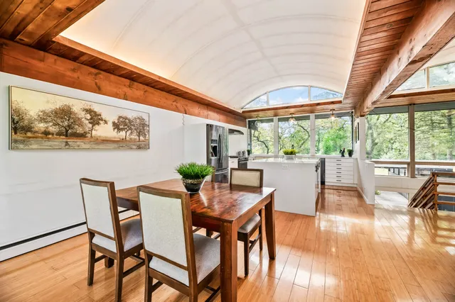 $619,900 | 9470 North Sleepy Hollow Road, Bayside, WI 53217