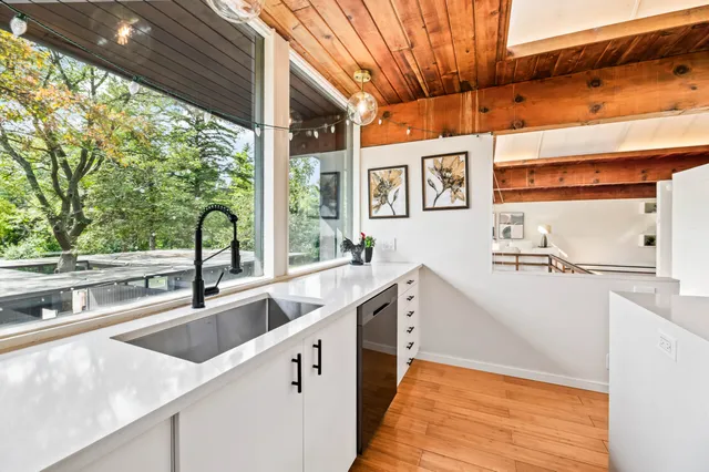 $619,900 | 9470 North Sleepy Hollow Road, Bayside, WI 53217