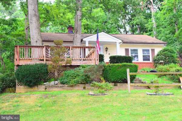 $695,000 | 7201 Barry Road, Alexandria, VA 22315