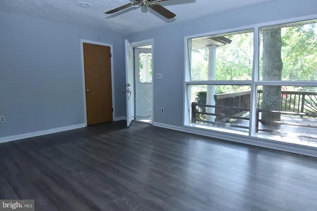 $695,000 | 7201 Barry Road, Alexandria, VA 22315