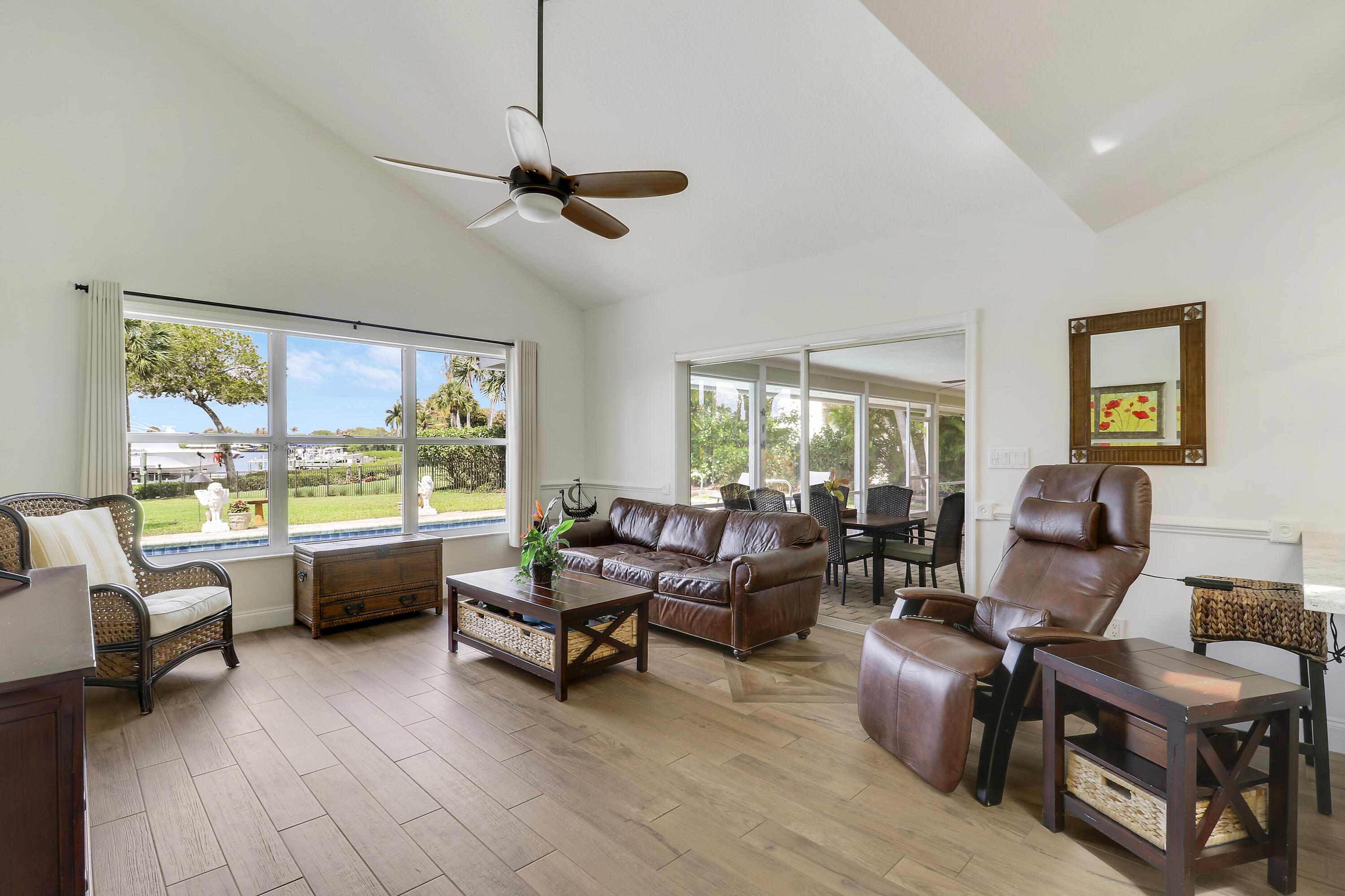 18815 Southeast River Ridge Road Jupiter, FL 33469 - Photo 29 of 70 Family Room