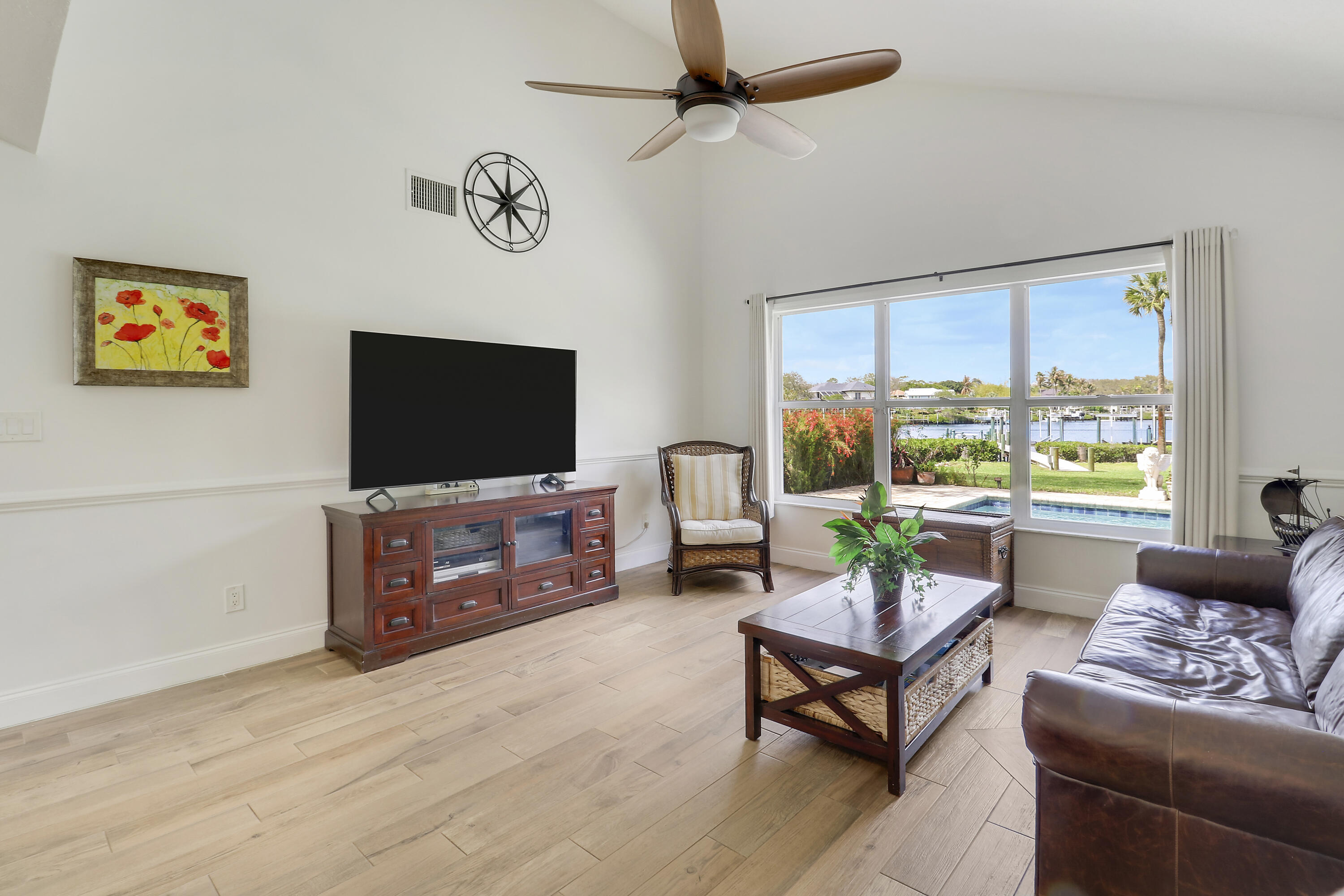 18815 Southeast River Ridge Road Jupiter, FL 33469 - Photo 30 of 70 Family Room
