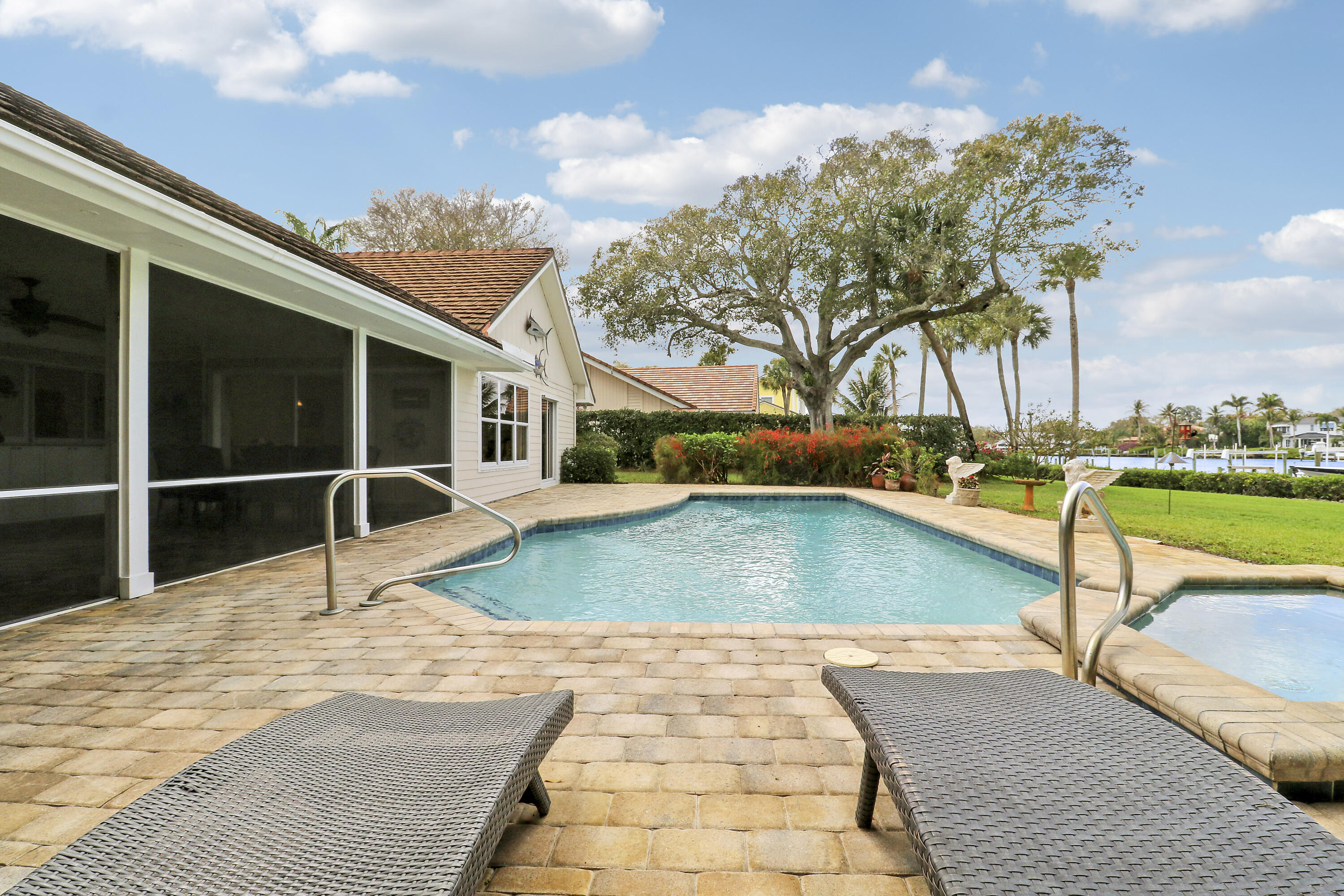 18815 Southeast River Ridge Road Jupiter, FL 33469 - Photo 42 of 70 Pool