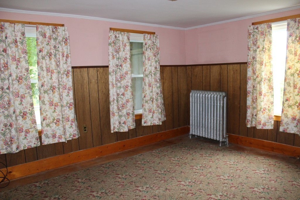 254 Main Road Colrain, MA 01340 - Photo 10 of 19