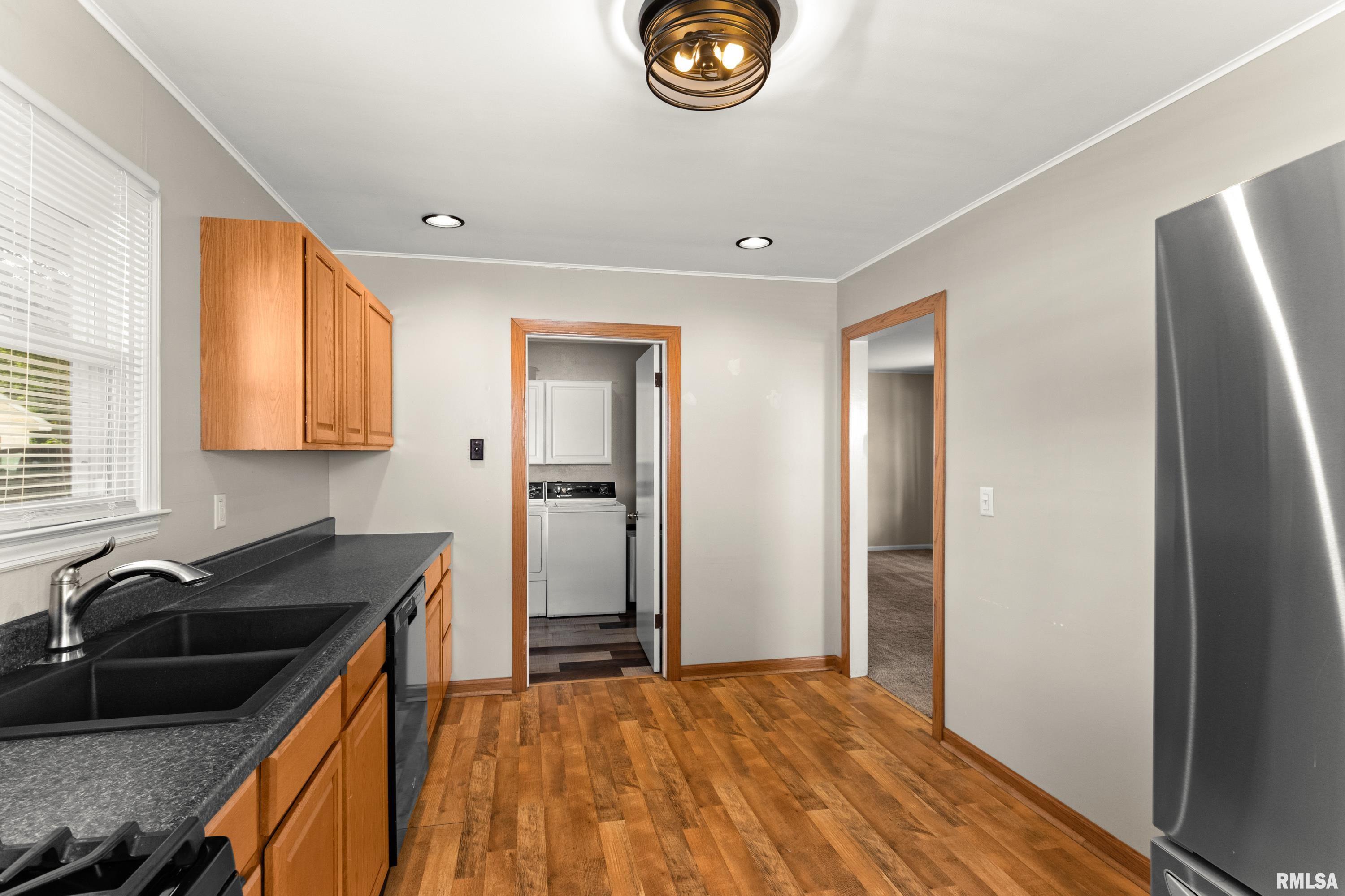 116 Briargate Road Washington, IL 61571 - Photo 13 of 30 Gallery Image 13