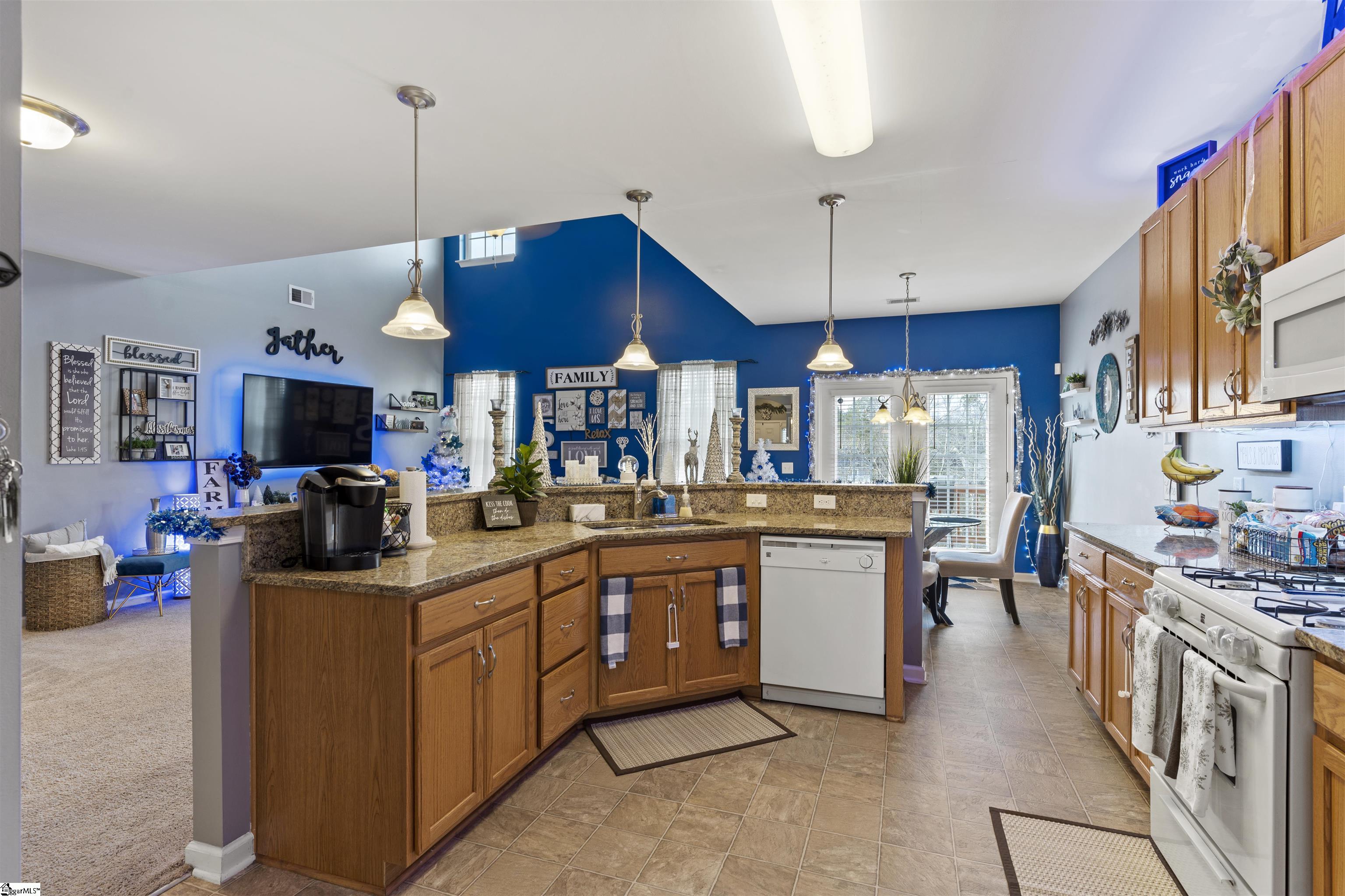 448 Riverdale Road Simpsonville, SC 29680 - Photo 6 of 25 Gallery Image 6