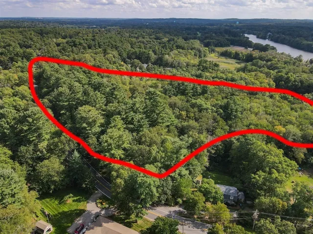 a view of a outdoor space