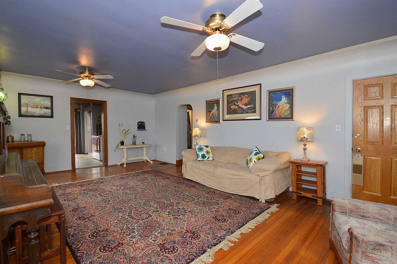 1121 North University Road Spokane, WA 99206 - Photo 2 of 20