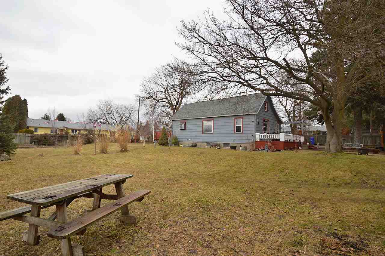 1121 North University Road Spokane, WA 99206 - Photo 15 of 20