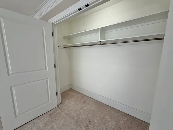 $2,800 | 2 Hammond Pond Parkway, Unit 203, Newton, MA 02467