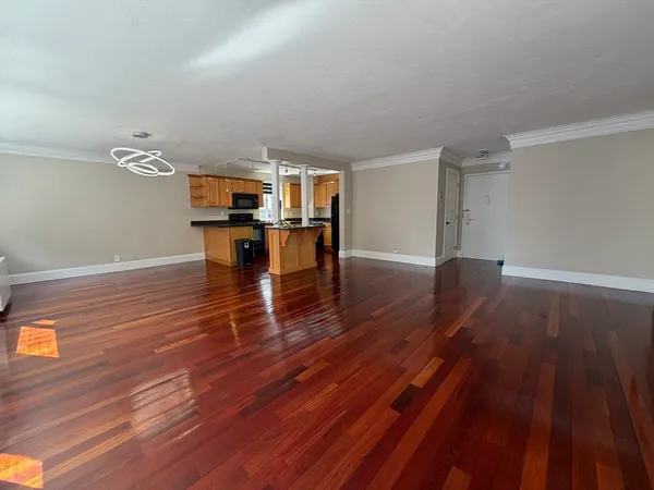 $2,800 | 2 Hammond Pond Parkway, Unit 203, Newton, MA 02467