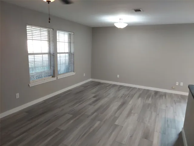 $1,999 | 933 Valentine Avenue, Waco, TX 76706