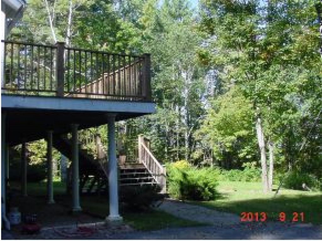 417 S Road Bethlehem, NH 03574 - Photo 3 of 32