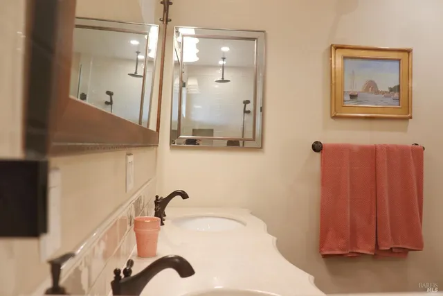 $2,395,000 | 175 Tahiti Street, Morro Bay, CA 93442