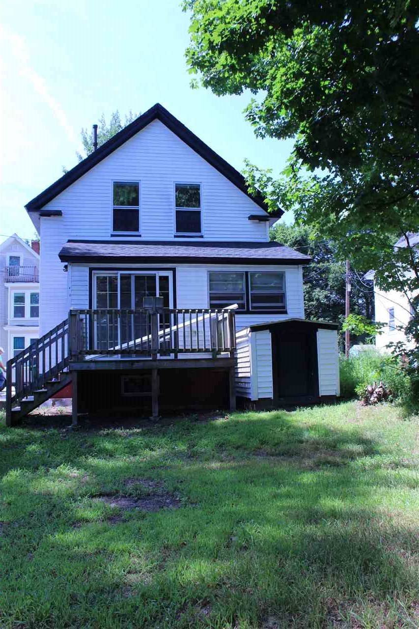 14 Moores Court Rochester, NH 03867 - Photo 2 of 24