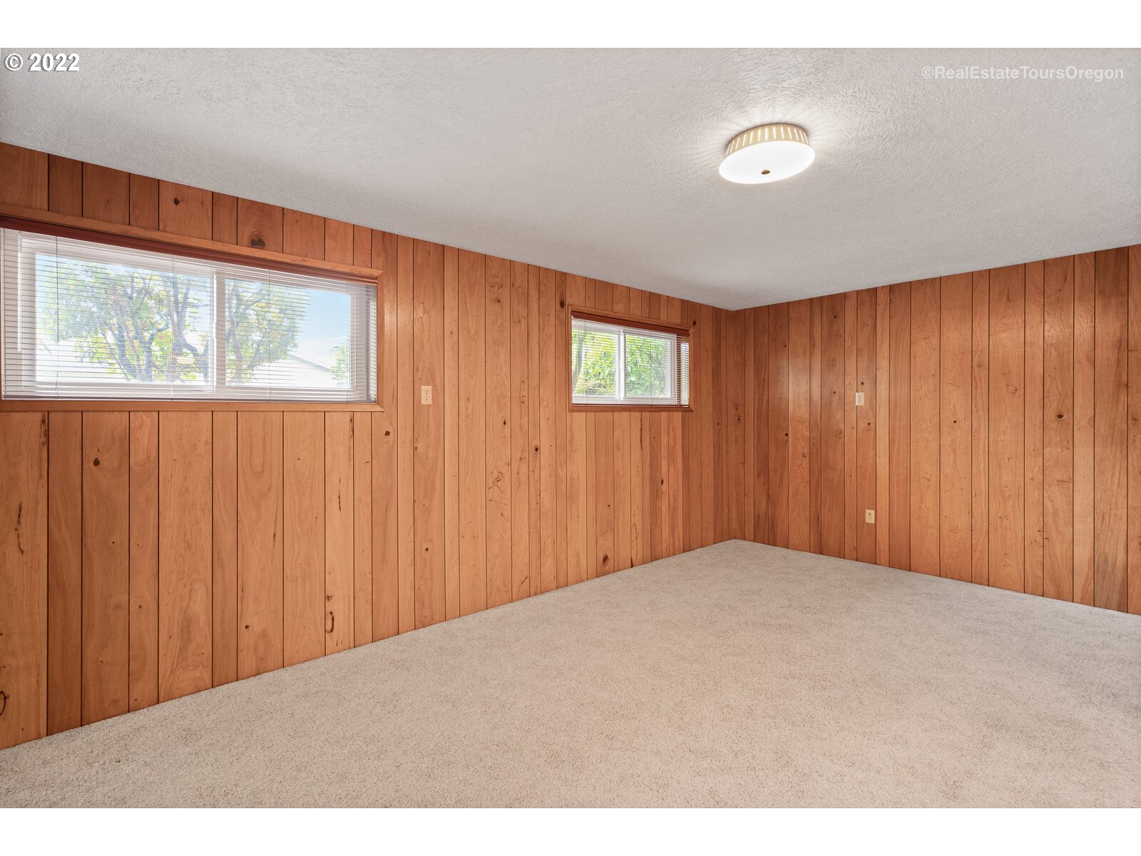 16901 Southeast Haig Street Portland, OR 97236 - Photo 23 of 32 a view of an empty room with a window