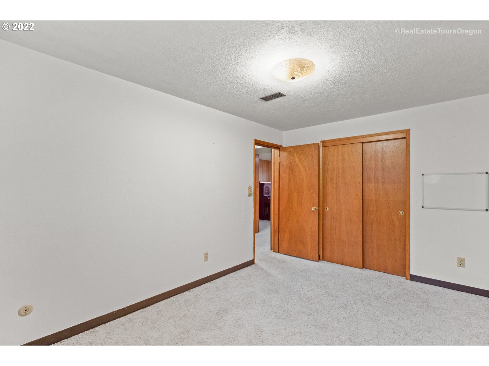16901 Southeast Haig Street Portland, OR 97236 - Photo 28 of 32 a view of an empty room