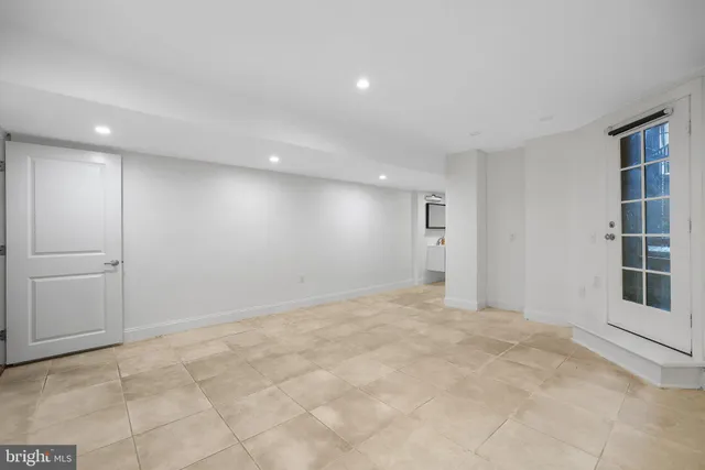 $2,490 | 1828 California Street Northwest, Unit B, Washington, DC 20009