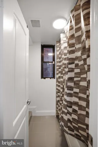 $2,490 | 1828 California Street Northwest, Unit B, Washington, DC 20009