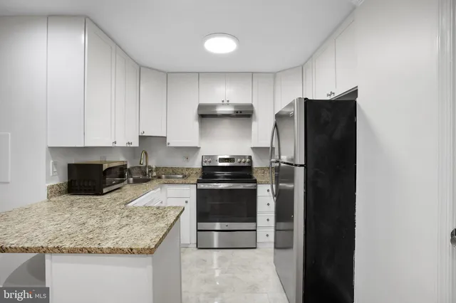 $2,490 | 1828 California Street Northwest, Unit B, Washington, DC 20009