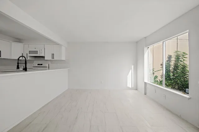 $219,000 | 11650 Village Pl Drive, Unit 302, Houston, TX 77077