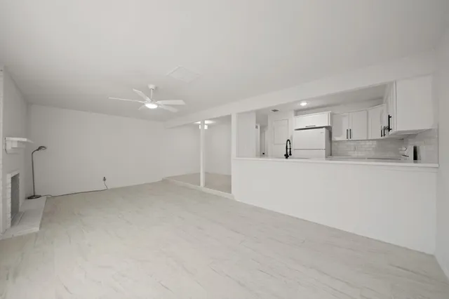 $219,000 | 11650 Village Pl Drive, Unit 302, Houston, TX 77077