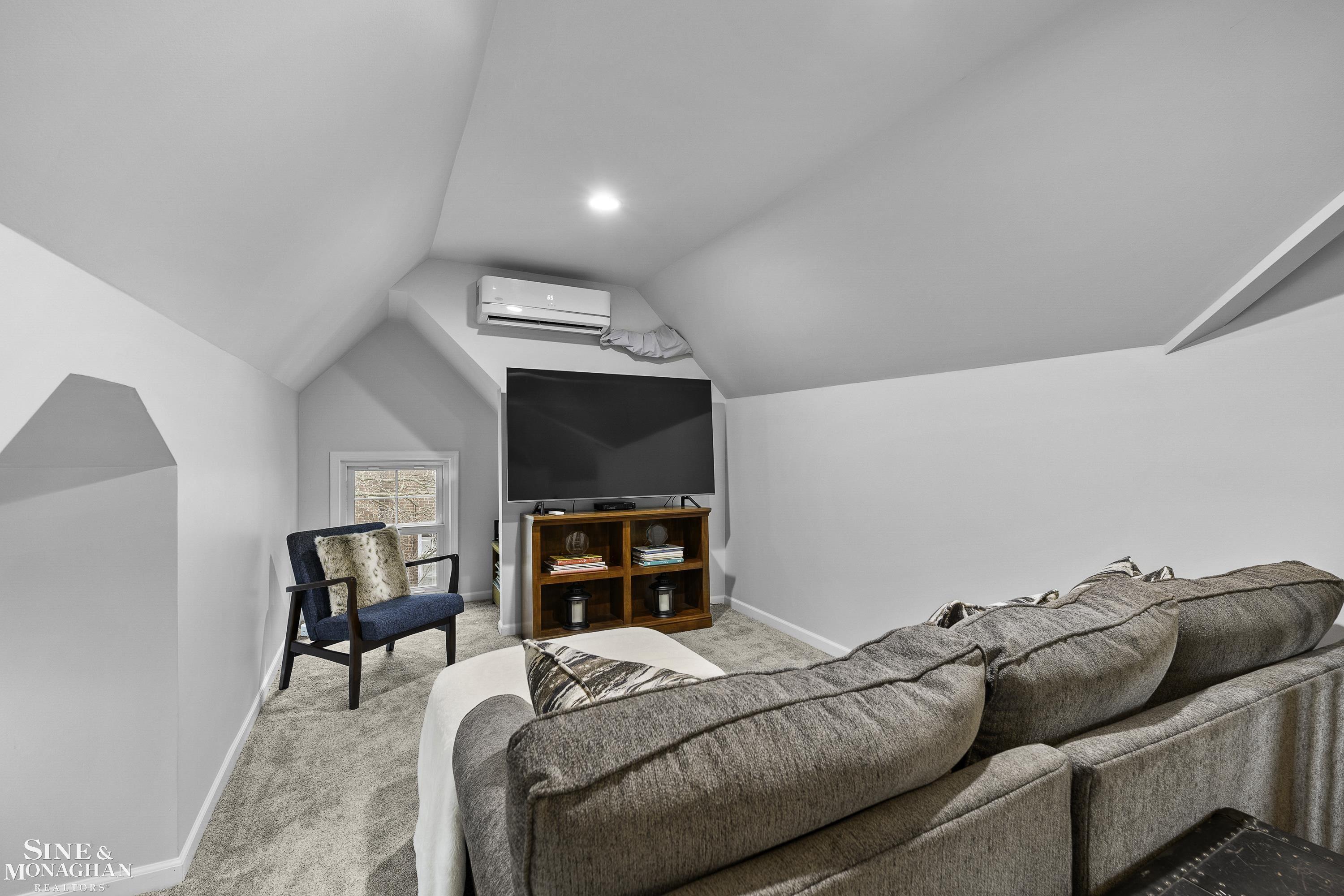 612 Hawthorne Road Grosse Pointe Woods, MI 48236 - Photo 27 of 51