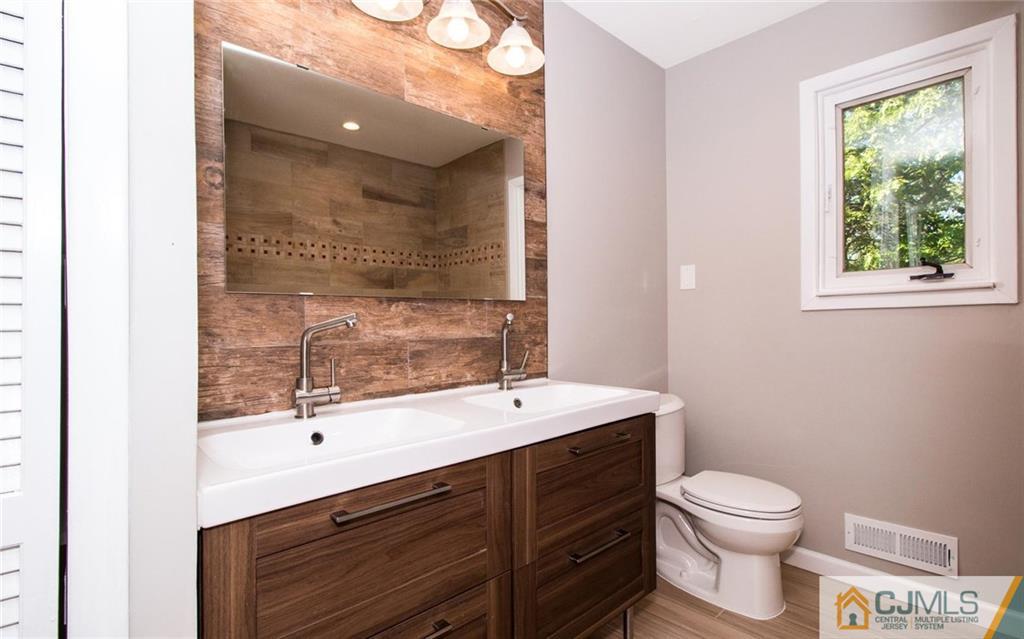 44 Sherold Road Colonia, NJ 07067 - Photo 17 of 23 Gallery Image 17