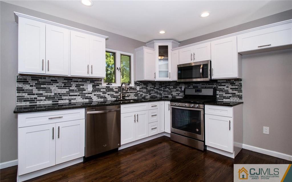 44 Sherold Road Colonia, NJ 07067 - Photo 9 of 23 Gallery Image 9