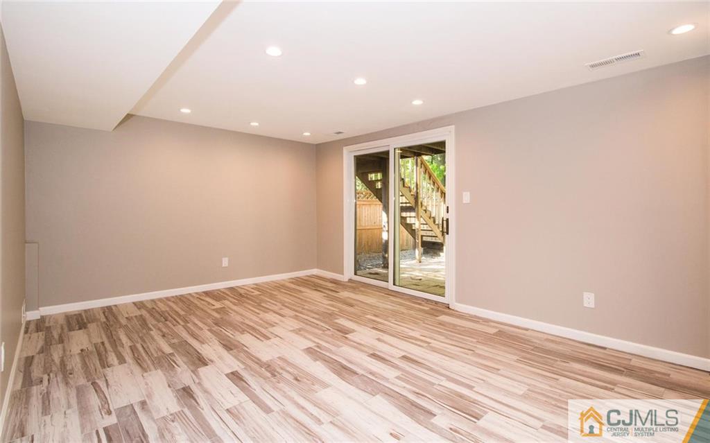 44 Sherold Road Colonia, NJ 07067 - Photo 10 of 23 Gallery Image 10