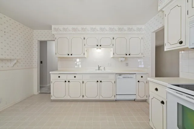 $339,000 | 3430 Spruce Street, Racine, WI 53403