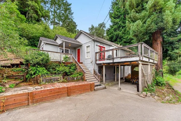 $895,000 | 885 Larkin Valley Road, Watsonville, CA 95076