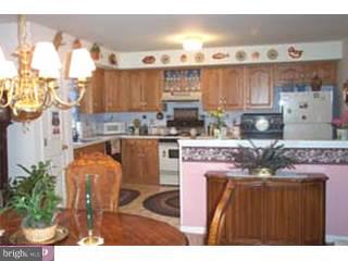 1010 Fredrick Boulevard, Unit R Reading, PA 19605 - Photo 3 of 6 Gallery Image 3