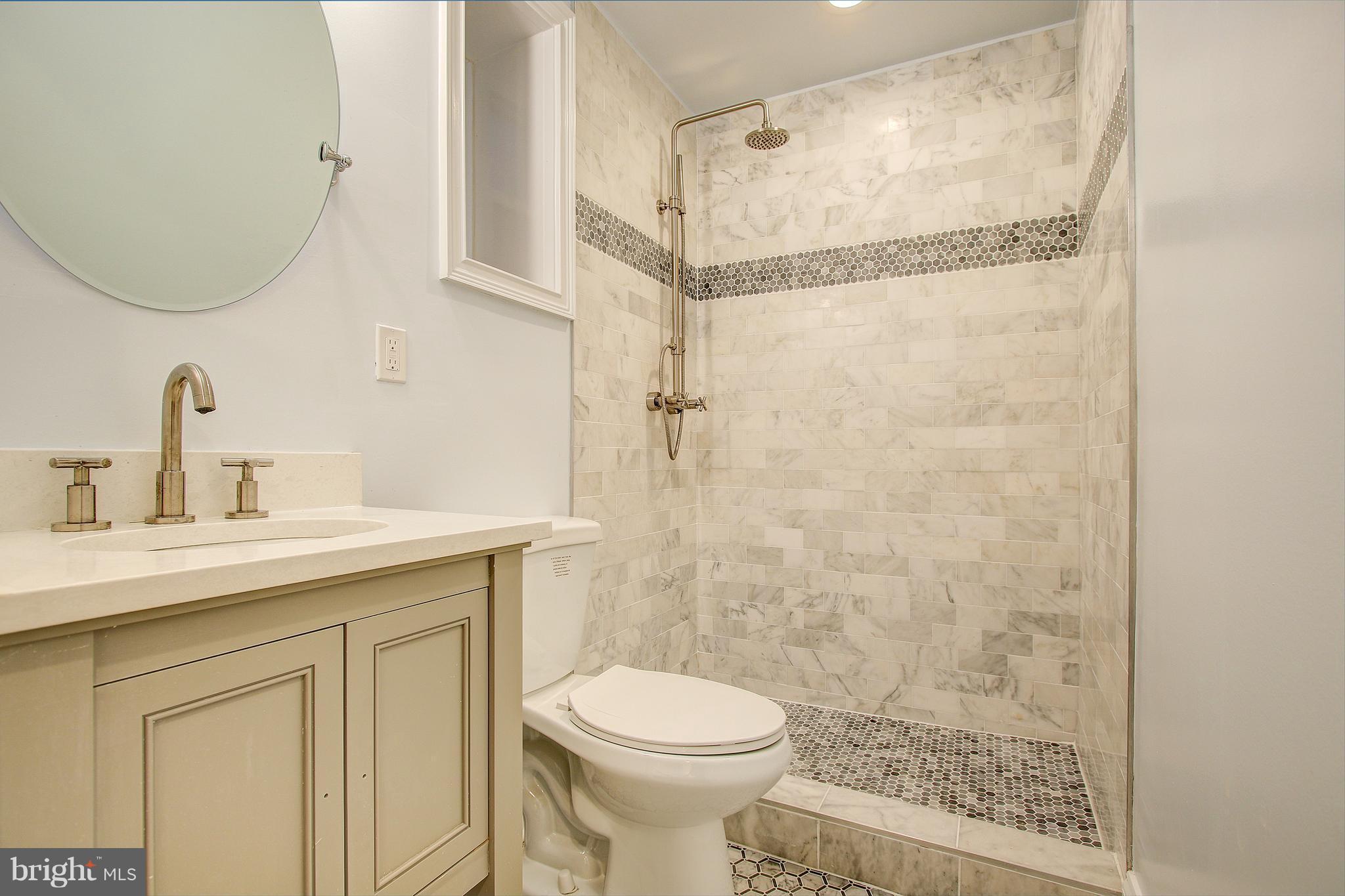 1723 U Street Northwest, Unit 1 Washington, DC 20009 - Photo 12 of 25 Bath (Master)
